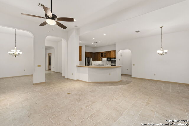 Image 10 of 37 For 146 Roseheart