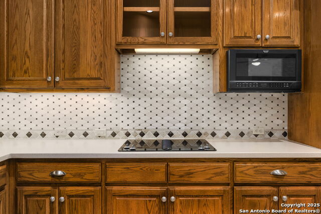 Image 15 of 37 For 146 Roseheart