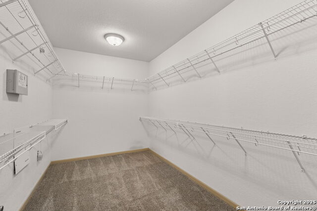 Image 21 of 37 For 146 Roseheart