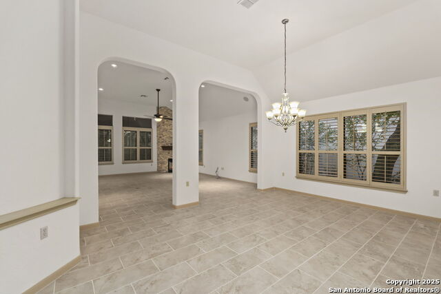 Image 6 of 37 For 146 Roseheart