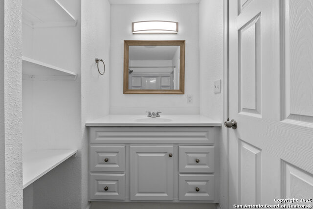 Image 7 of 50 For 143 Park