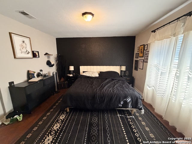 Image 13 of 15 For 902 Flournoy W