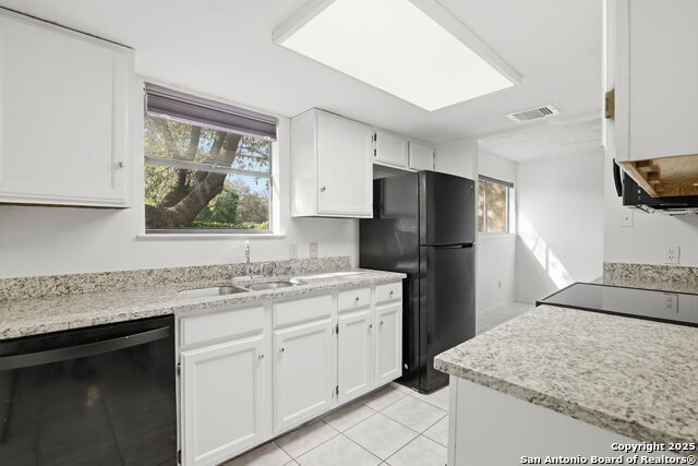 Image 3 of 15 For 8702 Stream Cir