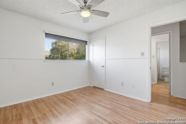 Image 8 of 15 For 8702 Stream Cir