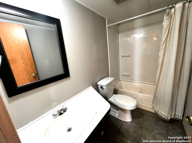 Image 19 of 24 For 222 B Street