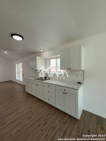 Image 4 of 15 For 6406 Gray Rdg