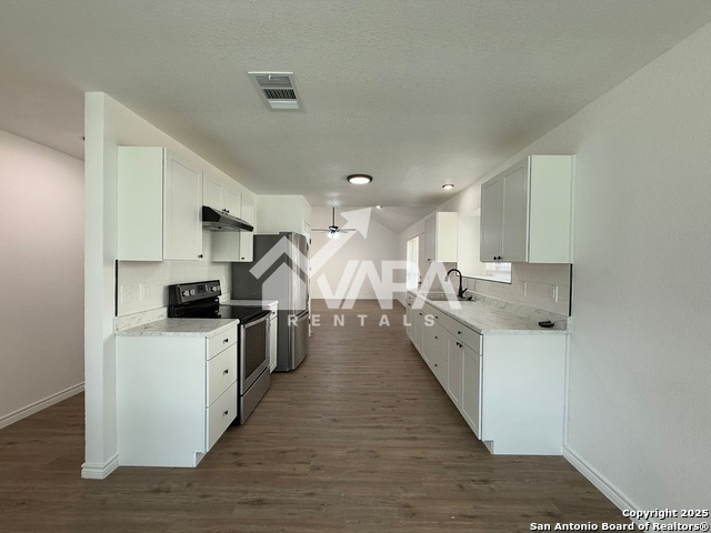 Image 6 of 15 For 6406 Gray Rdg