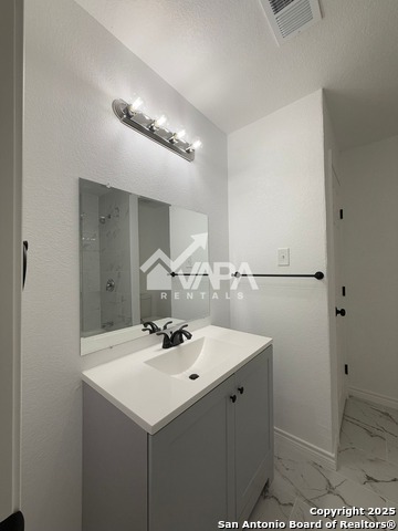 Image 9 of 15 For 6406 Gray Rdg