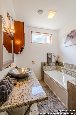 Listing photo id 17 for 2310 State Highway 97