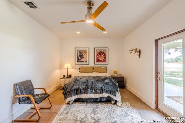 Listing photo id 18 for 2310 State Highway 97