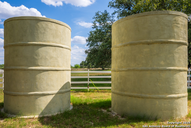 Listing photo id 24 for 2310 State Highway 97