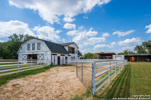 Listing photo id 29 for 2310 State Highway 97