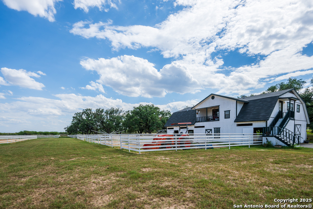 Listing photo id 31 for 2310 State Highway 97