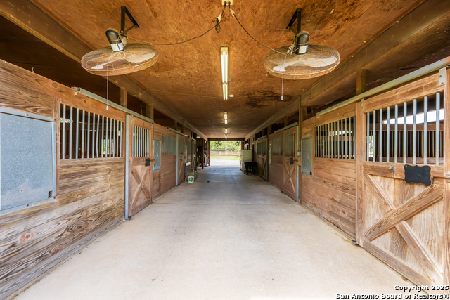 Listing photo id 32 for 2310 State Highway 97