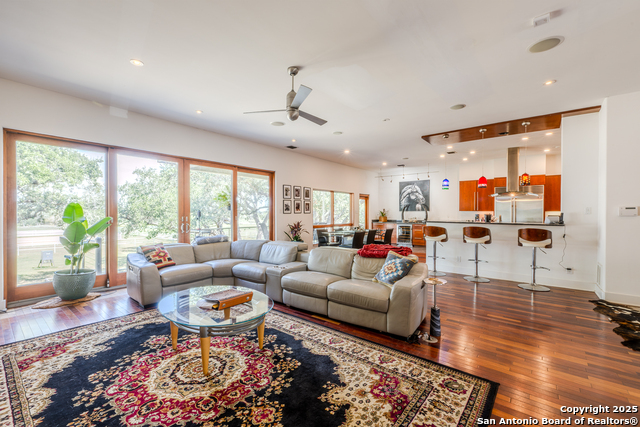 Listing photo id 6 for 2310 State Highway 97