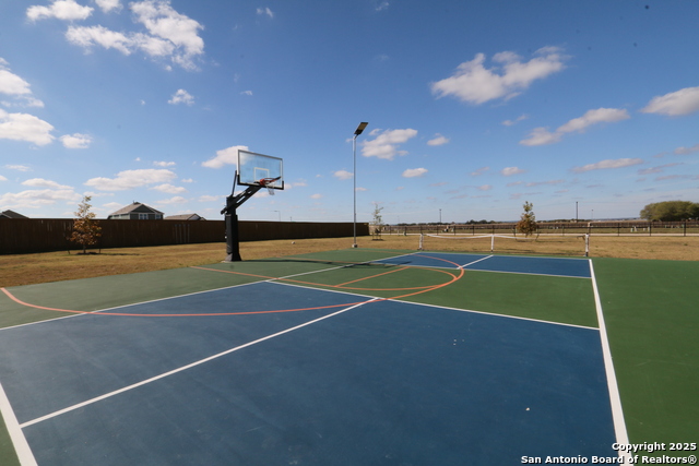 Image 16 of 18 For 2091 Olivia