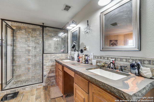 Image 12 of 29 For 425 River Mountain