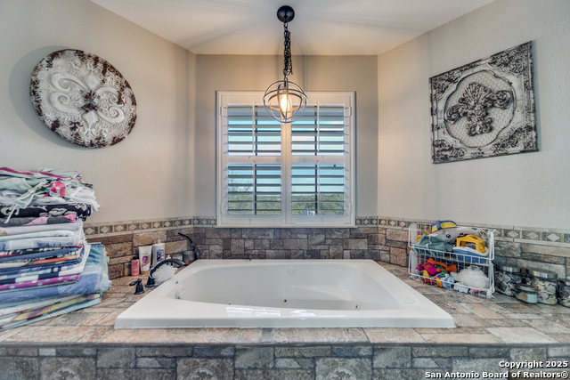 Image 13 of 29 For 425 River Mountain