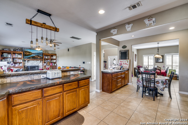 Image 7 of 29 For 425 River Mountain