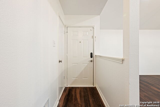 Image 4 of 26 For 7711 Nimrod