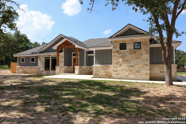 Image 2 of 45 For 112 Archer Ridge Dr