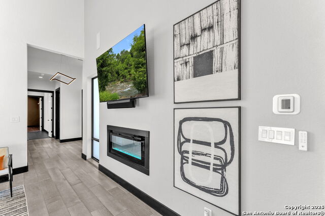 Listing photo id 17 for 1347 Bordeaux Lane