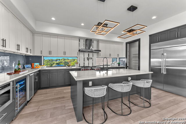 Listing photo id 24 for 1347 Bordeaux Lane