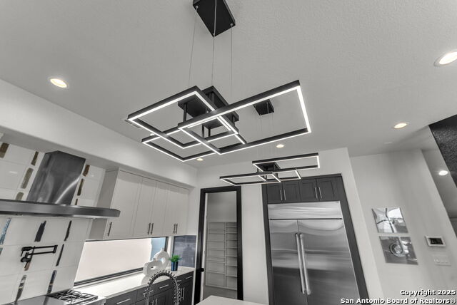 Listing photo id 36 for 1347 Bordeaux Lane