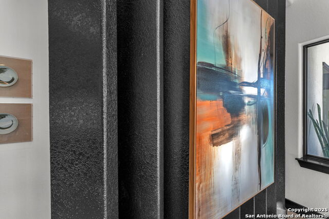 Listing photo id 55 for 1347 Bordeaux Lane