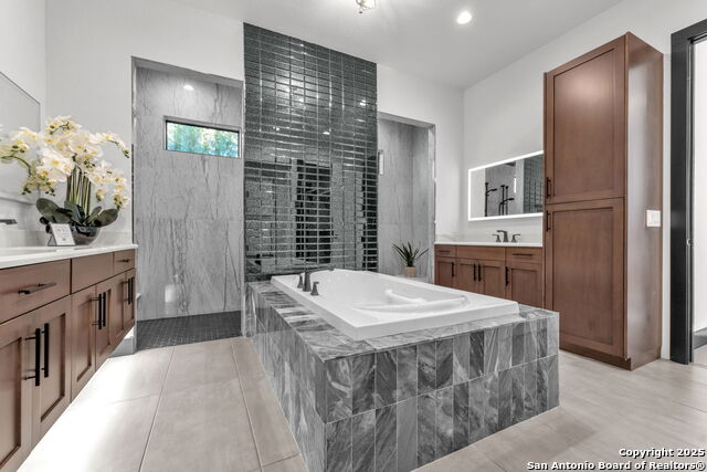 Listing photo id 67 for 1347 Bordeaux Lane