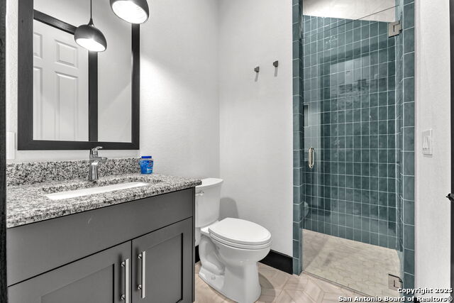 Listing photo id 96 for 1347 Bordeaux Lane