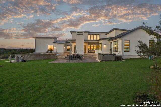 Listing photo id 97 for 1347 Bordeaux Lane