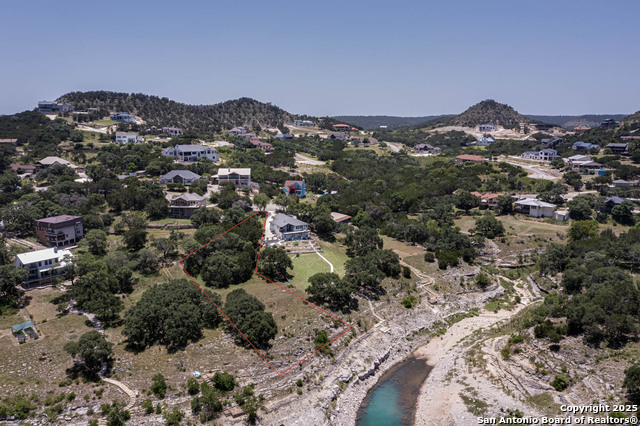 Image 7 of 7 For 331 Village View Dr