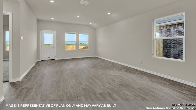 Image 13 of 32 For 140 Raymondville Path