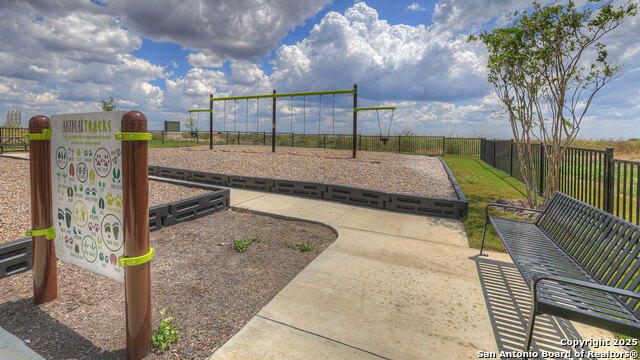 Image 32 of 32 For 140 Raymondville Path