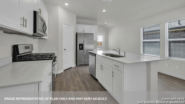 Image 13 of 34 For 136 Raymondville Path