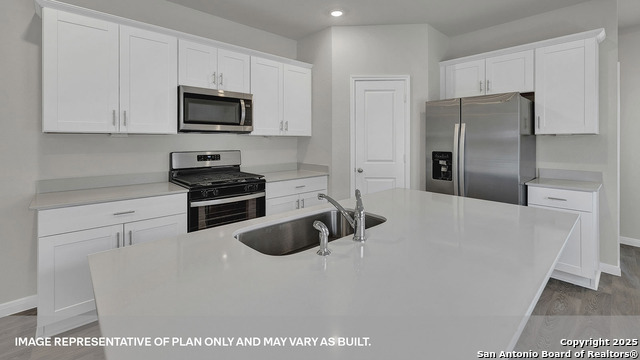 Image 16 of 34 For 136 Raymondville Path