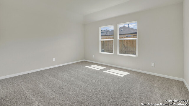 Image 19 of 37 For 105 Morning Side Grove