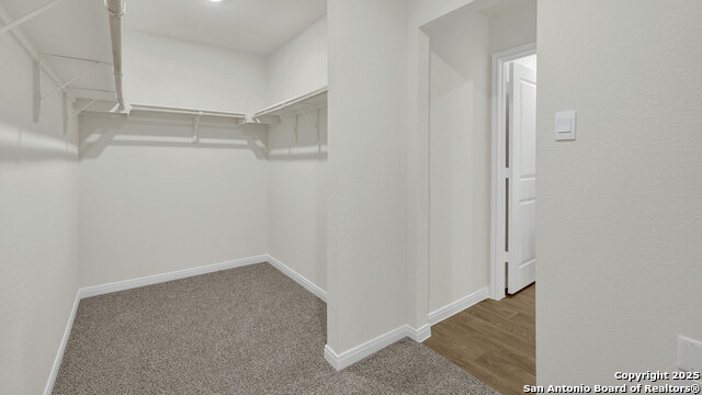 Image 24 of 37 For 105 Morning Side Grove