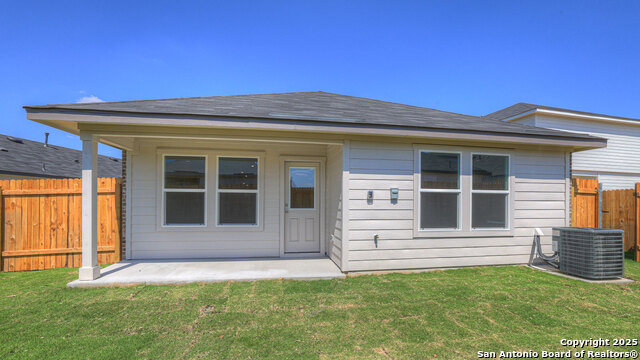 Image 29 of 37 For 105 Morning Side Grove