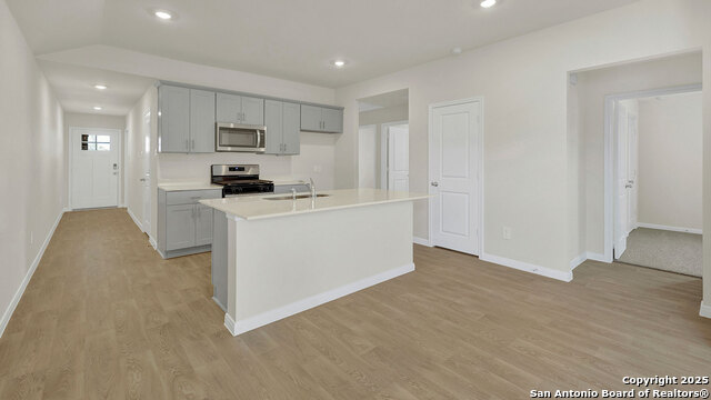 Image 8 of 37 For 105 Morning Side Grove