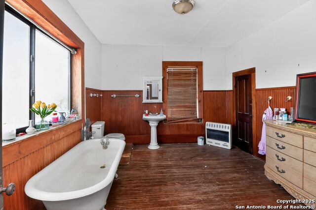 Image 12 of 20 For 1440 School