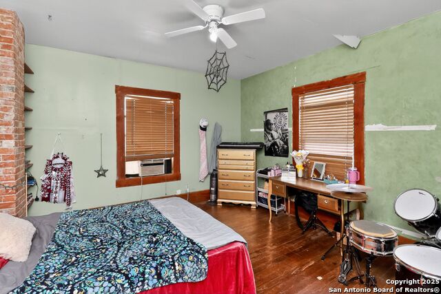 Image 9 of 20 For 1440 School