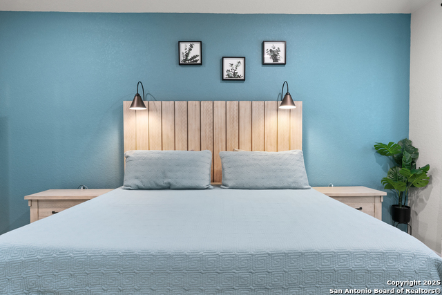 Image 13 of 31 For 11323 Begonia Rock