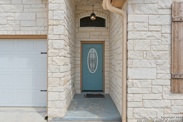 Image 2 of 31 For 11323 Begonia Rock