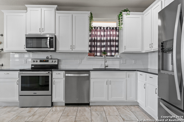 Image 8 of 31 For 11323 Begonia Rock