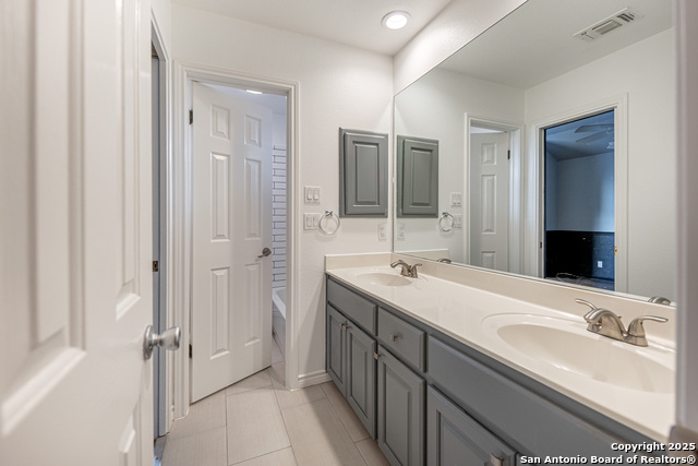 Image 11 of 19 For 17 Niram  