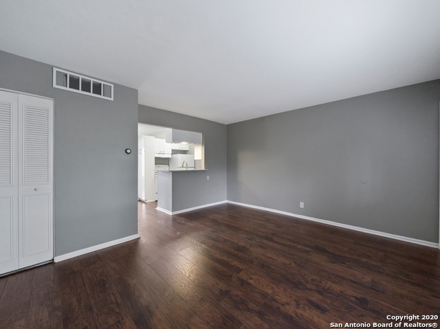 Image 14 of 29 For 1045 Shook Ave  134