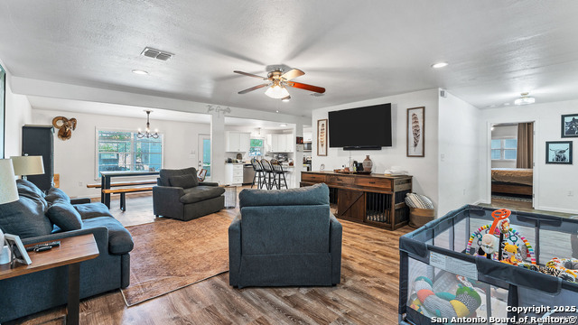 Image 12 of 45 For 404 Reiley  