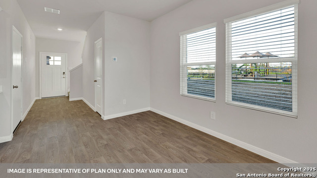 Image 5 of 46 For 141 Raymondville Path